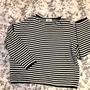 CJLA sweater Size M